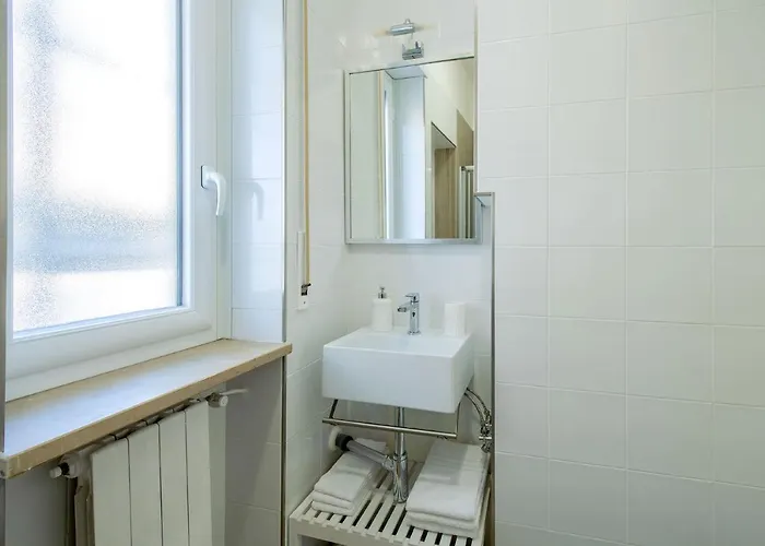 Apartment Bud Semesterbostad